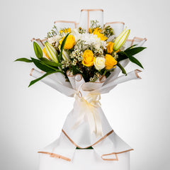 Bouquet Of Yellow And White Flowers