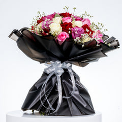 Elegant Mixed Rose Bouquet