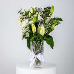 Vase Arrangement Red