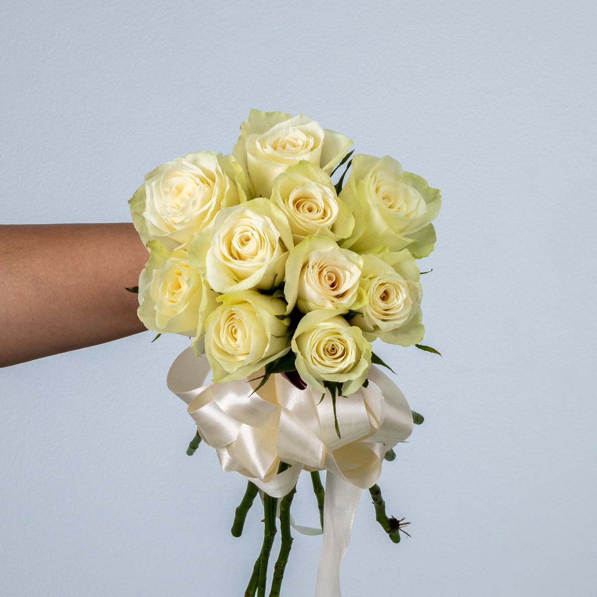 Bunch of White Roses 10 Flowers