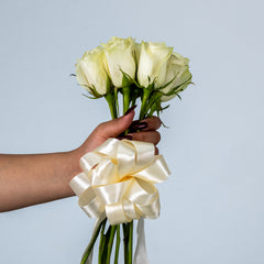 Bunch of White Roses 10 Flowers