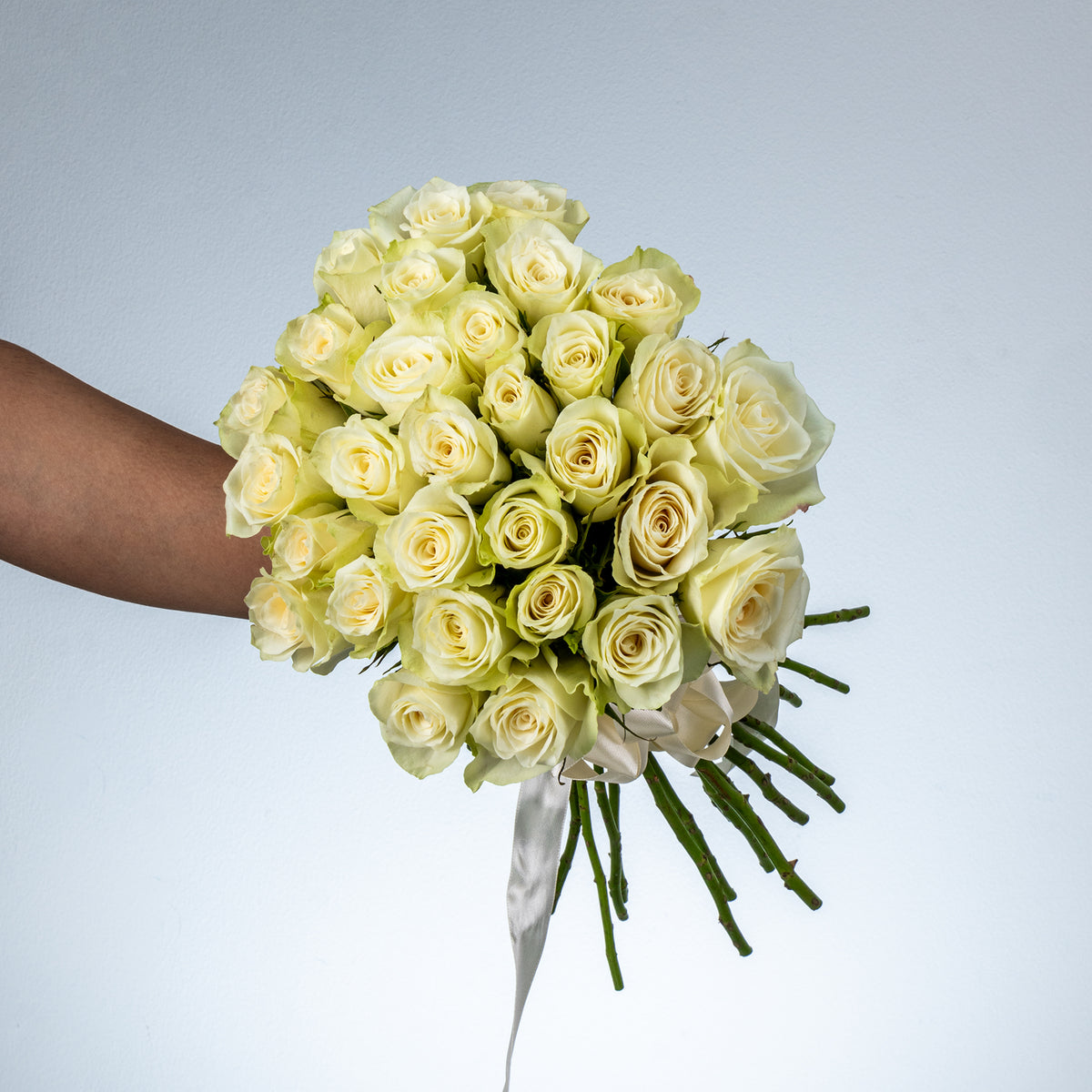 Bunch of White Roses 30 Flowers