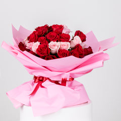 Red And Pink Rose Arrangement