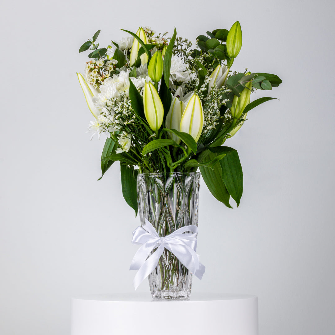 Vase Arrangement Red