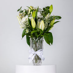 Vase Arrangement Red